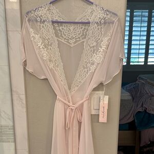 Linea Donatella Elegant Lace Trim Pink Robe NWT S/M
